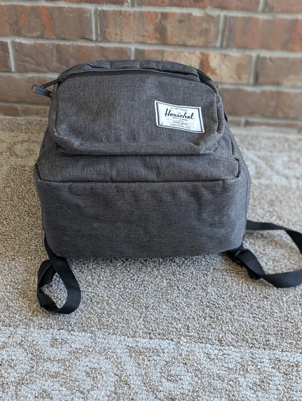 Herschel Pop Quiz Backpack Black Raven Crosshatch Gray Textured Fabric